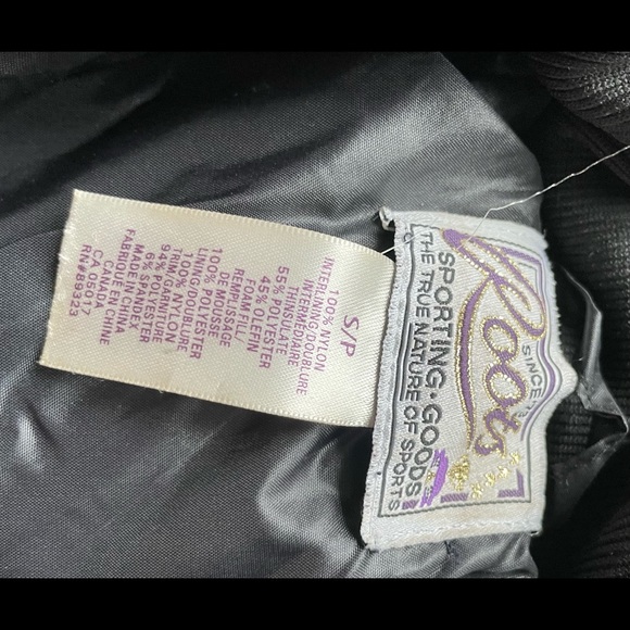 Jacket- Size S- Roots- Like New - Picture 3 of 3